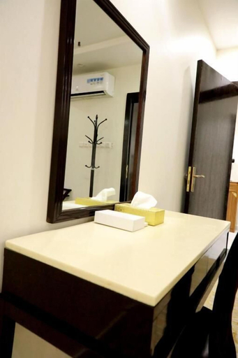 Bathroom 5, quiet rooms 9, Riyadh