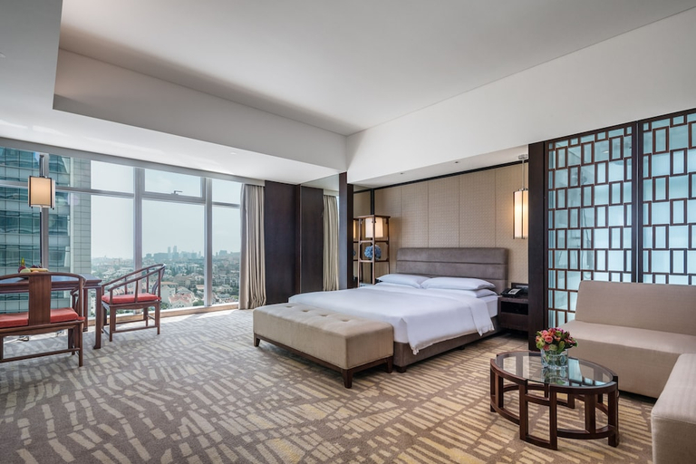 Bedroom 3, Hyatt Regency Qingdao, Qingdao