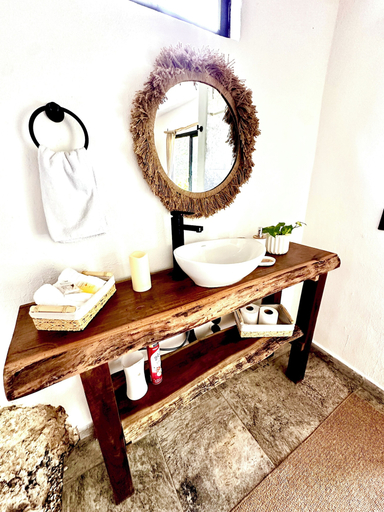 Bathroom 2, Cenote Escondido - Cabañas y Camping, Lázaro Cárdenas