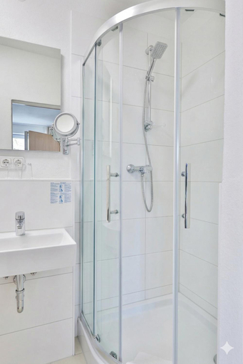 Bathroom 4, Hotel Hecht Garni, Ingolstadt