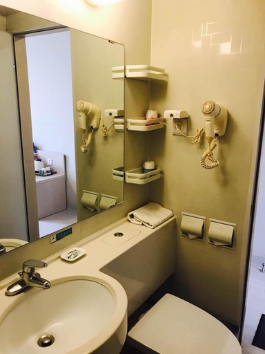 Bathroom 4, Jinjiang Inn (Beijing Olympic Village Datun Road), Beijing
