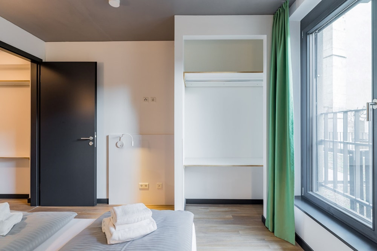 Bedroom 3, Homaris Kreuzberg 61, Berlin