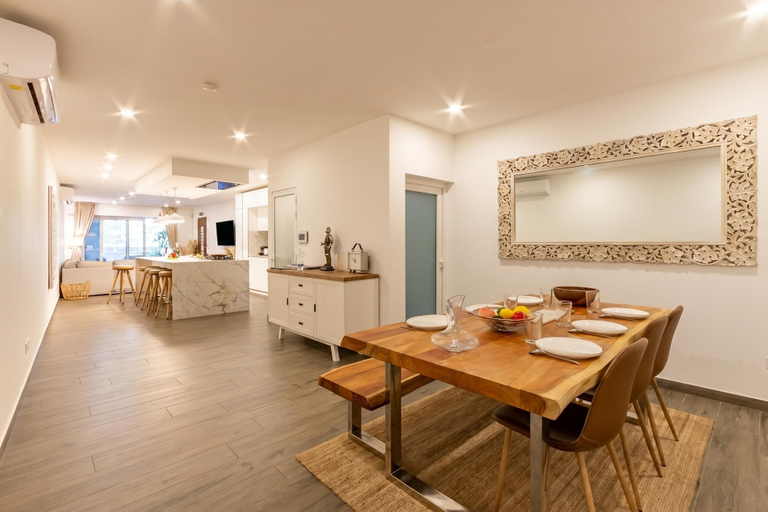 Dining 5, Modern Beautiful Pool And Sea Apt Qawra, Saint Paul's Bay