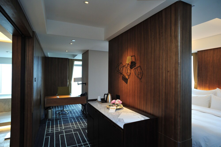 Bedroom 2, The Lotus Hotel, Chongqing