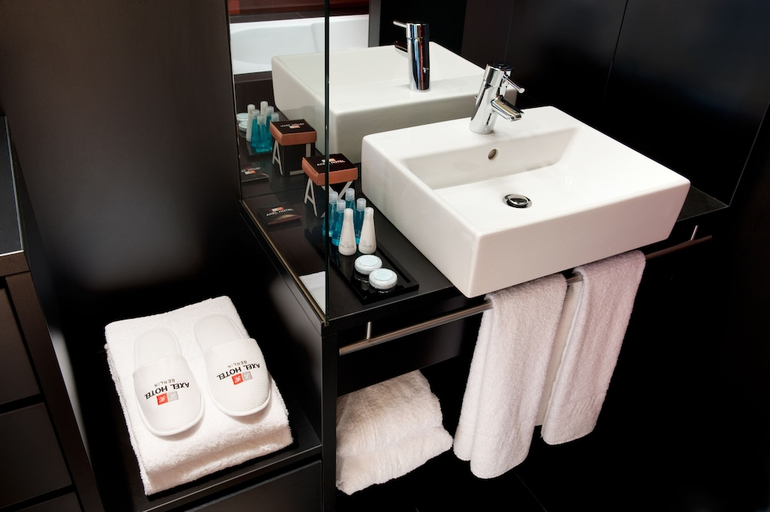Bathroom 4, Axel Hotel Berlin - Adults Only, Berlin