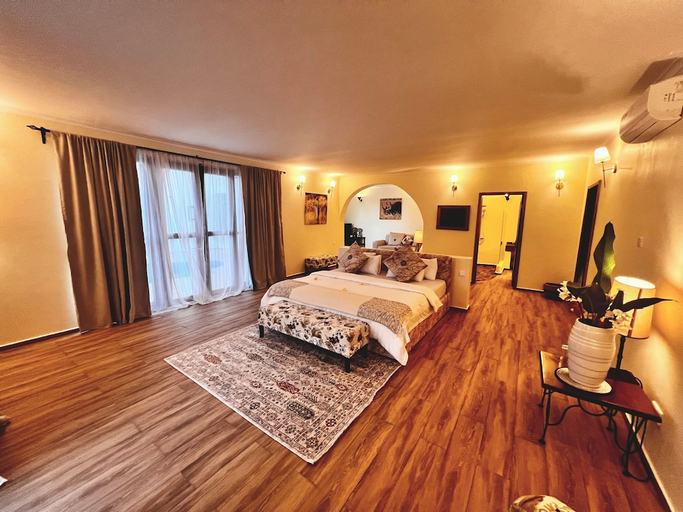 Bedroom 2, PINK FLAMINGO BOUTIQUE HOTEL, Moshi Urban
