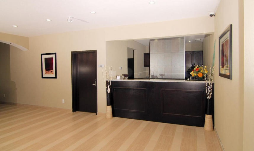 Public Area 2, Paradise Inn & Kitchenette Suites, Division No. 11