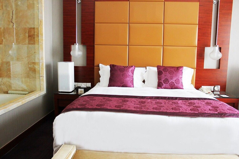 Bedroom 3, Beijing Taishan Hotel, Beijing