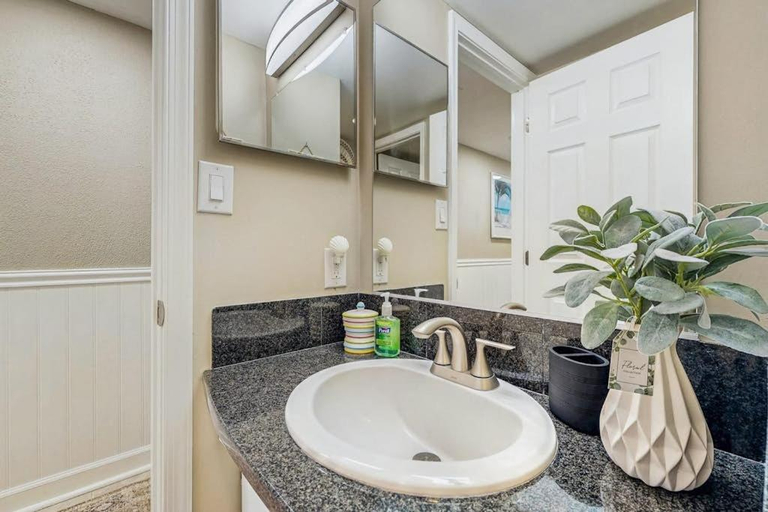 Bathroom 3, Golden Sands 809, Worcester