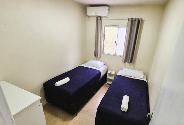 Room 2, Ipê Eco Village, Apartamentos com cozinha perto da Praia e do Beto Carrero, Penha