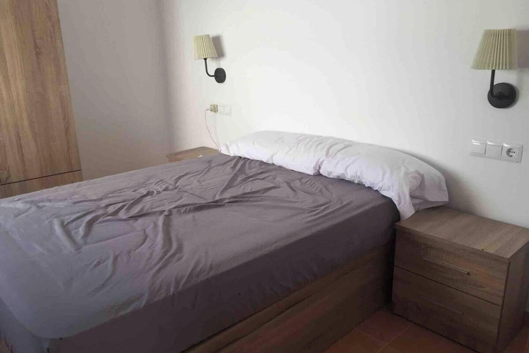 Room 2, Seaside 2 Bed Apartment Sleeps 3 - Pool - Pets Ok, Almería