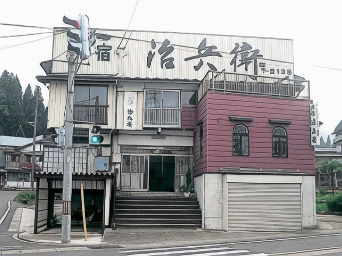 Exterior & Views