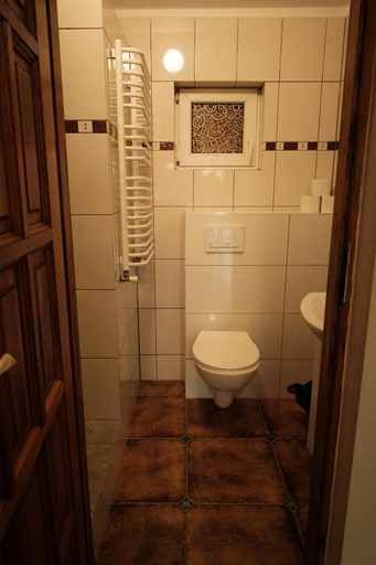 Bathroom 2, Zajazd Tadeo, Żywiec