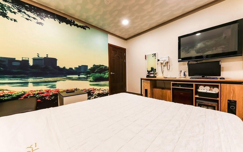 Bedroom 4, Seocheon taxi, Seocheon