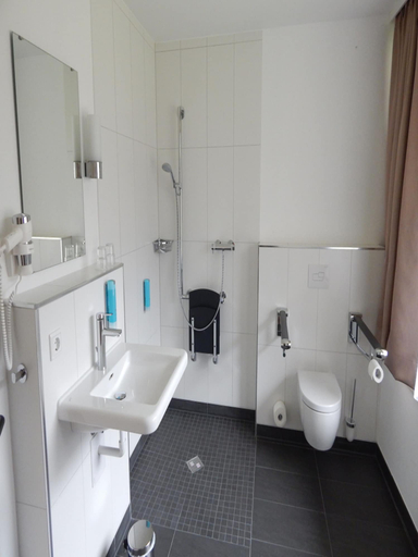 Bathroom 5, Bernstein Landhaus Nordhelle, Märkischer Kreis