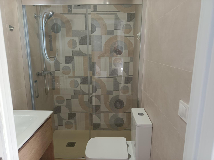 Bathroom 2, Las Rosas, Málaga