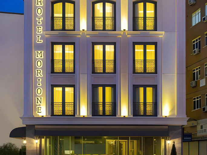 Exterior & Views
