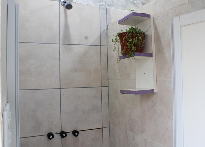 Bathroom 2, Tu Hostel Tucuman, Capital