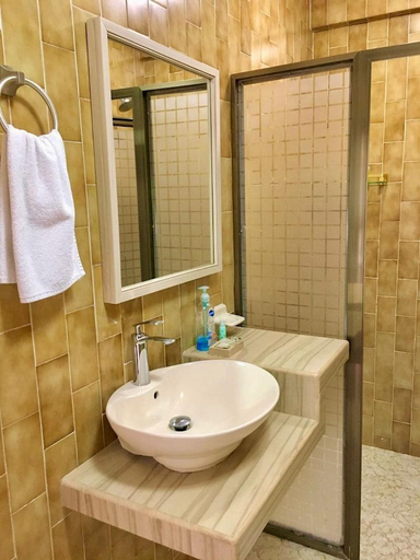 Bathroom 4, Hotel Bucaneros, Isla Mujeres