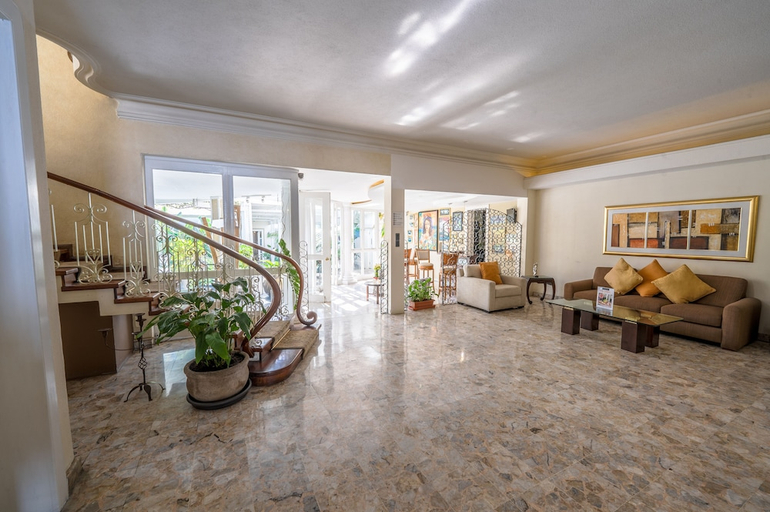 Public Area 2, Hotel San Carlos, ZONA 10