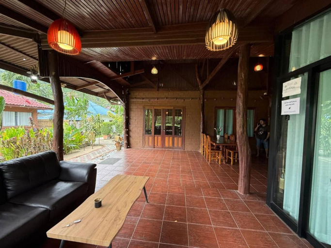 Food & Drinks, Buddha Raksa, Ko Phangan