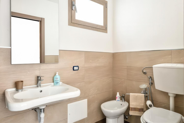 Bathroom 3, B&B nel cuore di Loceri - Matrimoniale, Ogliastra