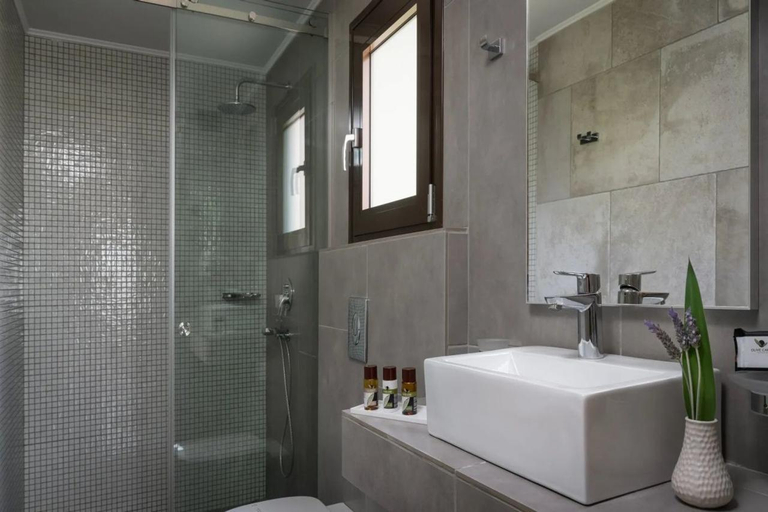 Bathroom 5, Kassandra Bay Resort, Suites & SPA, Thessaly