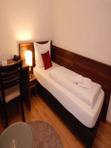 Bedroom 2, Bernstein Landhaus Nordhelle, Märkischer Kreis