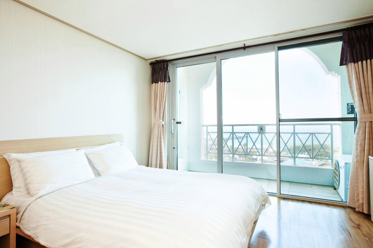 Bedroom 3, SONO Belle Jeju, Jeju