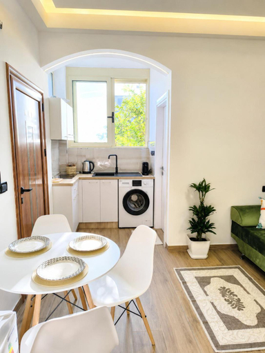 Others 2, New Apartment close to Sea and Downtown, Vlorës