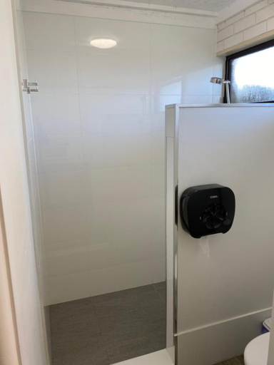 Bathroom 3, Tatura Country Motel, Tatura
