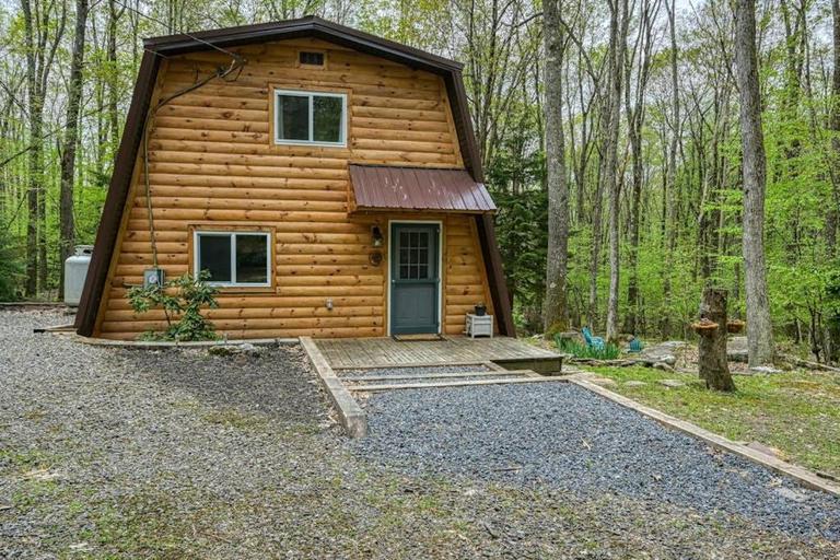 Exterior & Views 1, Woodsy Way Cabin, Garrett