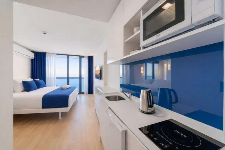 Bedroom 2, Deluxe Aparthotel In Orbi City Batumi, Batumi