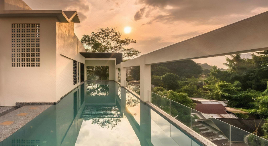 Sport & Beauty 2, Treasures Hotel and Suites, Malacca City