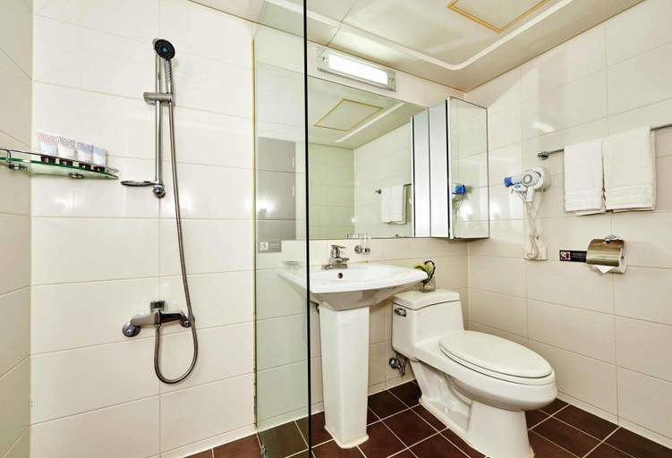 Bathroom 5, Kensington Resort Chungju, Chungju