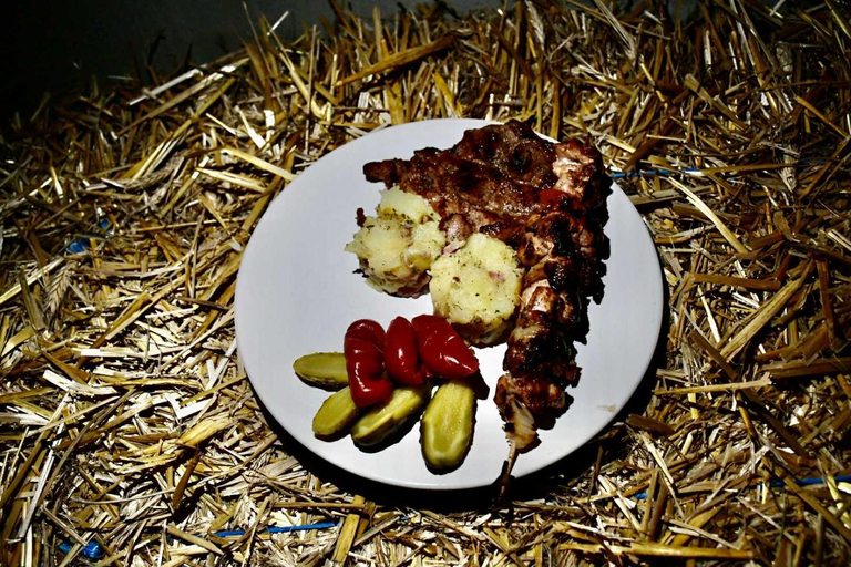 Food & Drinks 5, Pensiunea Vila Maria, Dobreni