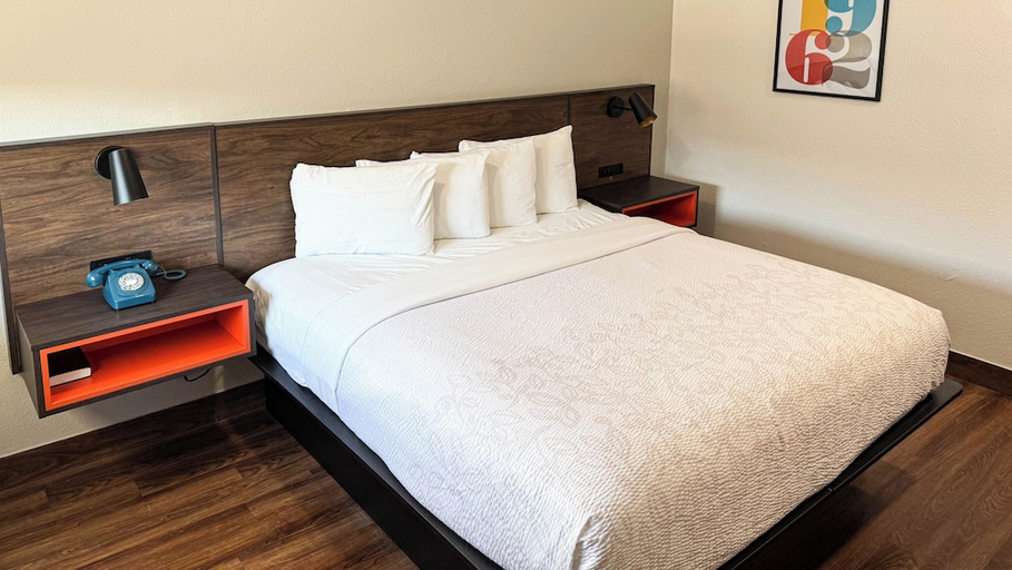 Others 4, Motel 6 Galveston, TX - Beach/Seawall, Galveston