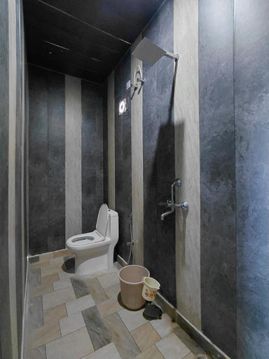 Bathroom, SPARSH GANGA COTTAGE & RESORT, Dehradun
