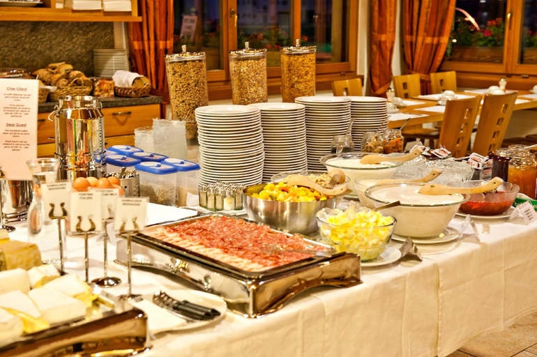 Food & Drinks 5, Hostel Casa Franco, Maloja