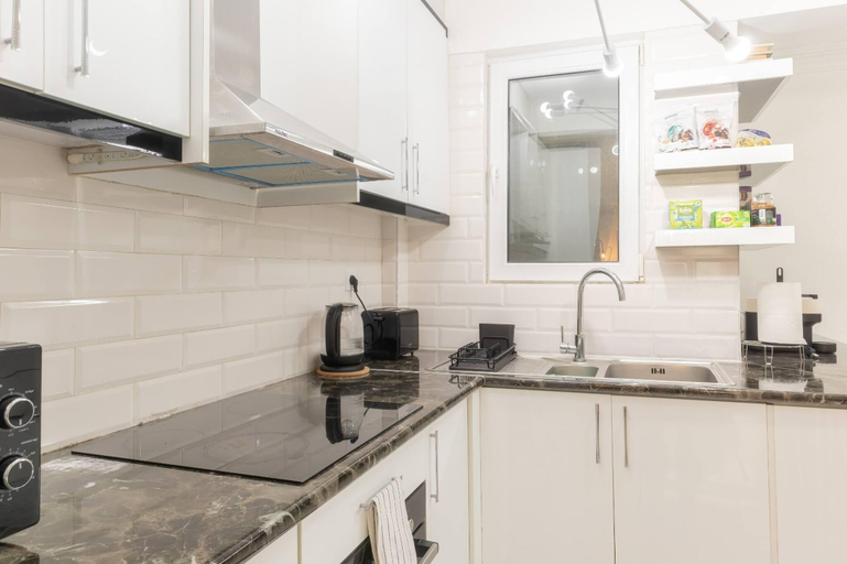 Kitchen 4, A Haven in Kypseli A Basement Apartment, Attica