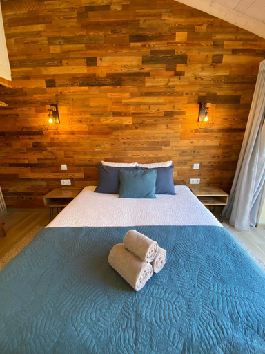 Bedroom 2, Vida Pura Guesthouse, Odemira