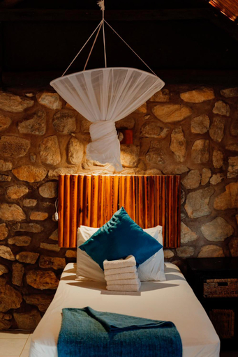 Bedroom 2, Kapika Waterfall Lodge, Epupa