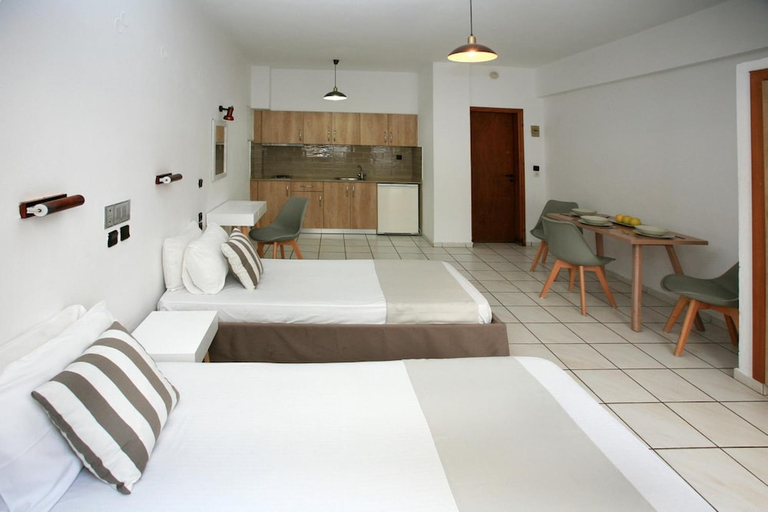Bedroom 4, Iraklis Studios & Apartments, Crete