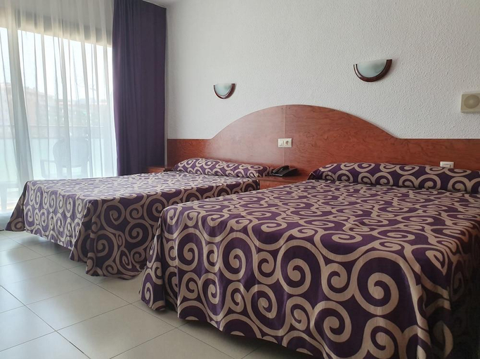Bedroom 3, Fenals Garden, Girona