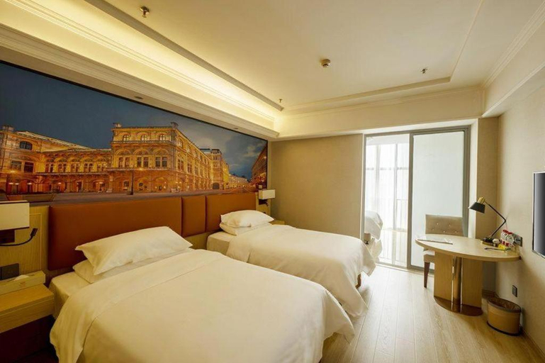 Bedroom 2, Vienna Hotel Jiangsu Danyang Railway Station, Zhenjiang