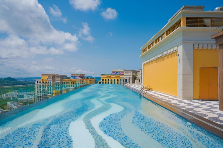 Swimming pool [outdoor] 2, Seventeen Phu Quoc - Full View 360° Firework, Phú Quốc