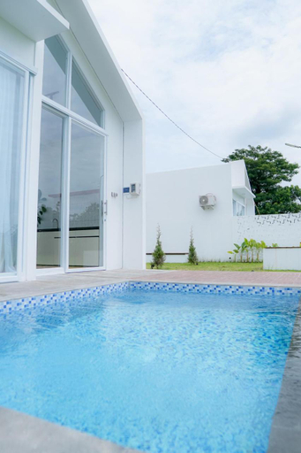 Sport & Beauty 3, Putih Kaca Villa with Private Pool, Sleman