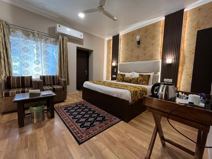 Others 2, Lee Heritage (Central Heating) Srinagar, Srinagar