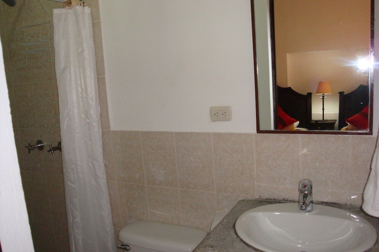 Bathroom, Hotel Posada San Vicente, Antigua Guatemala