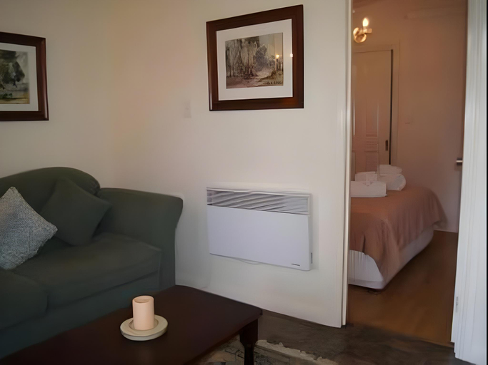 Bedroom 2, Chalets Lumineux, Alpine - East